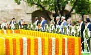 Les participants en visite au mémorial du combattant indien de la liberté Mahatma Gandhi, le dernier jour du sommet. (© picture alliance/empics/Sean Kilpatrick)