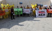 Activists in Dubai on 4 December. (© picture alliance / EPA / ALI HAIDER)