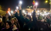 Protests against Georgescu on Wednesday, 27 November in Bucharest. (© picture alliance / ASSOCIATED PRESS / Vadim Ghirda)
