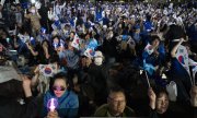 Anhänger von Präsident Lee feiern am 4. Juni in Seoul seinen Wahlsieg. (© picture alliance/NurPhoto/Chris Jung)