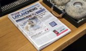 Lokalzeitung in Rovaniemi, Finnland. (© picture alliance / empics / Steve Parsons)
