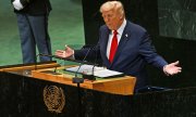 US-Präsident Trump bezeichnete in seiner Rede vor den UN den Klimawandel als "größten Betrug aller Zeiten". (© picture alliance / Andrea Renault/STAR MAX/IPx)