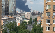 Brand in Moskau nach ukrainischen Drohnenangriffen. (© picture alliance/dpa / André Ballin)
