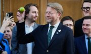 Nikolai Rybakow, Chef der Partei Jabloko (Apfel). (© picture alliance/AP Photo/Pavel Bednyakov)