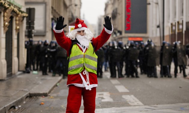 santa claus vests