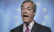 EU opponent Nigel Farage wants to keep his seat in the European Parliament. (© picture-alliance/dpa)
