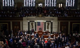 Le vote à la Chambre des représentants, en faveur de l'impeachment du président américain, le 18 décembre 2019. (© picture-alliance/dpa)