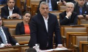 Orbán im ungarischen Parlament am 30. März 2020. (© picture-alliance/dpa)