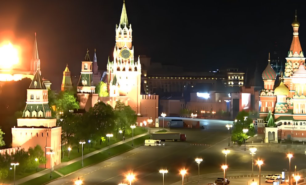 What's behind the drones over the Kremlin?