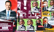 Wahlplakate in Polen. (© picture alliance / NurPhoto / Beata Zawrzel)