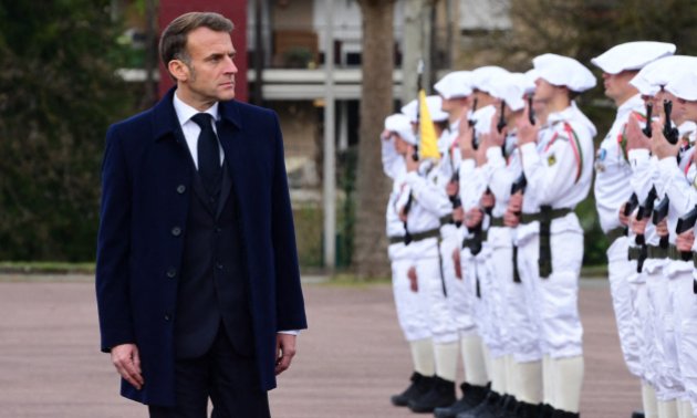 France: stronger through voluntary military service? | eurotopics.net